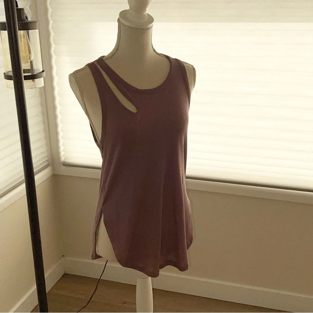 ALO YOGA Enso Airbrush Mauve Tank Top